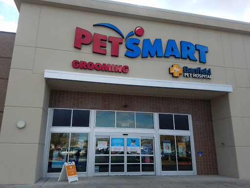 Pet Supply Store «PetSmart», reviews and photos, 3101 Market Center Drive, Morrisville, NC 27560, USA