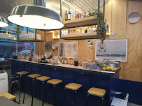 Atmosphère du Bar-restaurant à huîtres Bulot Bulot Oyster & SeaFood Bar à Paris - n°7