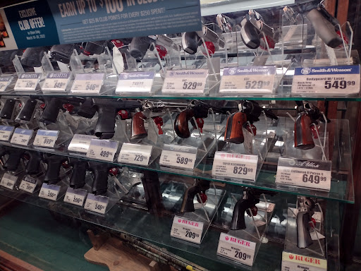 Sporting Goods Store «Bass Pro Shops», reviews and photos, 1356 Bass Pro Dr, Manteca, CA 95337, USA