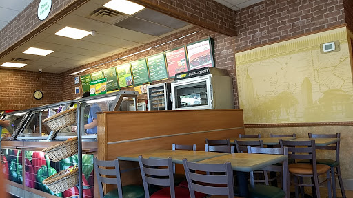 Restaurant «SUBWAY®Restaurants», reviews and photos, 503 W 3rd St, Connersville, IN 47331, USA