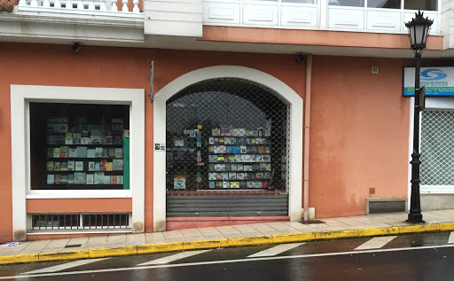 Libraría Máinomen