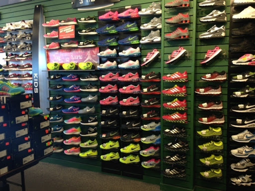 Shoe Store «Hibbett Sports», reviews and photos, 5907 Trussville Crossings Pkwy #101, Birmingham, AL 35235, USA