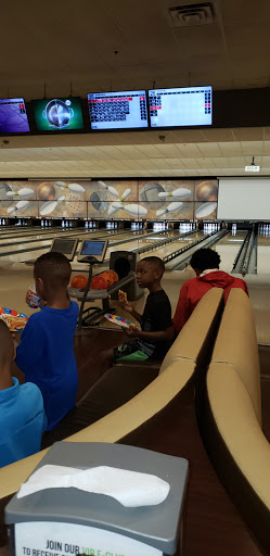 Bowling Alley «Lightning Strikes Bowling», reviews and photos, 3600 Roosevelt Blvd, Birmingham, AL 35235, USA