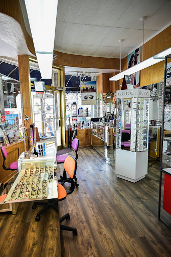 Optometrist «Eyeglass Emporium», reviews and photos, 552 Arthur Godfrey Rd, Miami Beach, FL 33140, USA