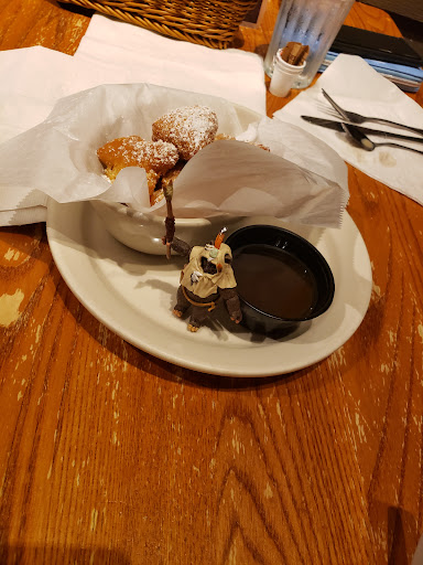 American Restaurant «Cracker Barrel Old Country Store», reviews and photos, 2115 S Church St, Murfreesboro, TN 37130, USA