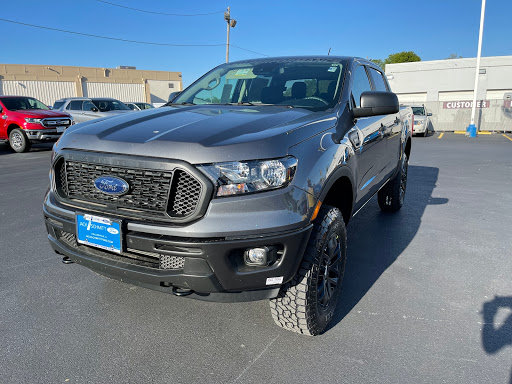 Car Dealer «Jack Schmitt Ford Lincoln», reviews and photos, 1820 Vandalia St, Collinsville, IL 62234, USA