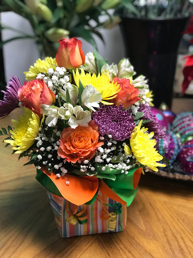 Florist «A Royal Bloom Flowers & Gifts», reviews and photos, 7252 W Oakland Park Blvd, Lauderhill, FL 33313, USA