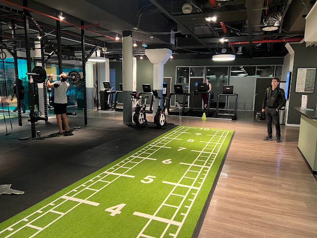 Opinii despre BATTINI Antoine Kinésithérapeute Paris 8ème în Paris - Kinésithérapeute