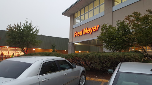 Grocery Store «Fred Meyer», reviews and photos, 2497 SE Burnside Rd, Gresham, OR 97080, USA