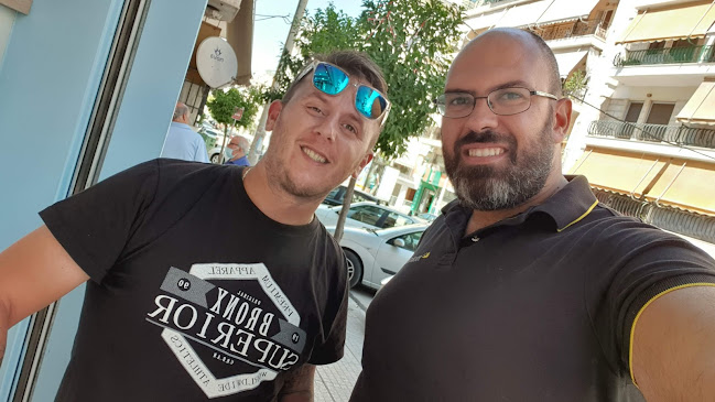 LIKE CAFE Ανοιχτές ώρες