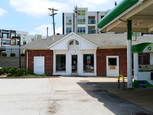 Car Wash «Waterway Gas & Wash», reviews and photos, 10559 Old Olive Street Rd, Creve Coeur, MO 63141, USA