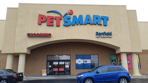 Pet Supply Store «PetSmart», reviews and photos, 4749 Valley View Blvd NW, Roanoke, VA 24012, USA