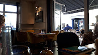 Atmosphère du Restaurant Le Roman Bleu à Noirmoutier-en-l'Île - n°12