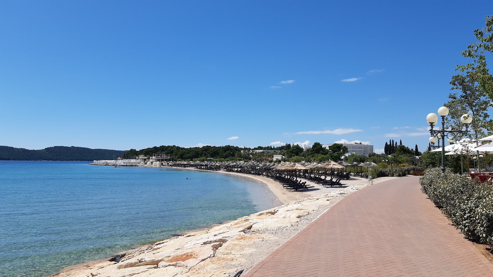 Photo de Beach Sibenik - endroit populaire parmi les connaisseurs de la détente
