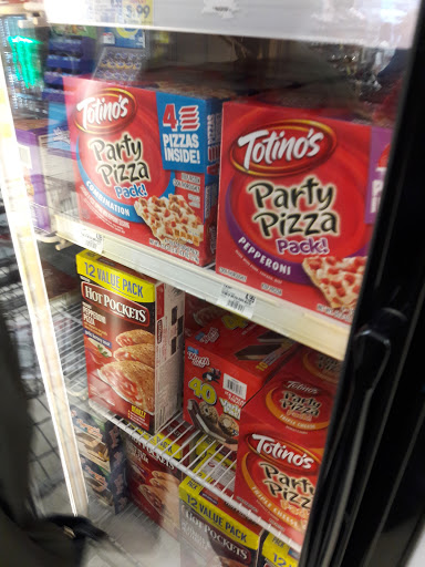 Grocery Store «Schnucks», reviews and photos, 1160 Shackelford Rd, Florissant, MO 63031, USA