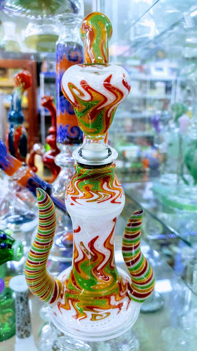Tobacco Shop «Emerald Triangle Glassworks», reviews and photos, 415 S State St, Ukiah, CA 95482, USA