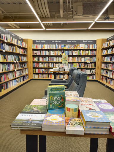 Book Store «Barnes & Noble», reviews and photos, 3230 Galleria, Edina, MN 55435, USA