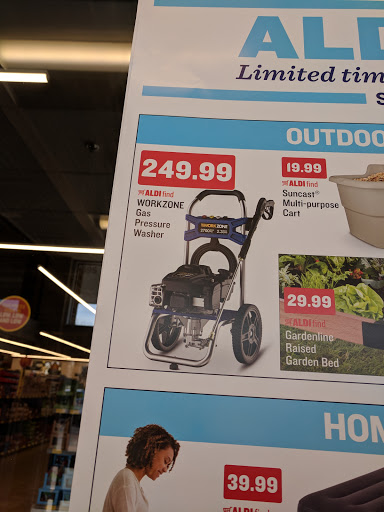 Supermarket «ALDI», reviews and photos, 571 E 24th St, Holland, MI 49423, USA