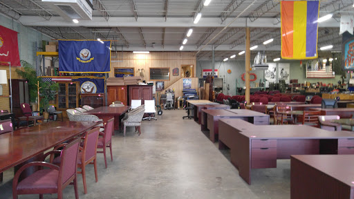 Army & Navy Surplus Shop «Hull Street Outlet Inc», reviews and photos, 3820 Jefferson Davis Hwy, Richmond, VA 23234, USA