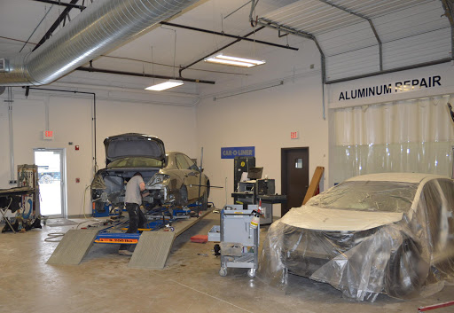 Auto Body Shop «Lithia Body & Paint of Des Moines», reviews and photos, 9943 Hickman Rd, Clive, IA 50325, USA