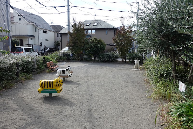 目黒区立洗足ひだまり公園