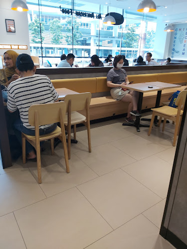 A&W Canberra Plaza - Restaurant