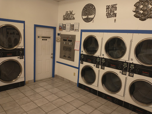 Laundromat «Bayside Laundry & Grill», reviews and photos, 4865 Shore Dr, Virginia Beach, VA 23455, USA