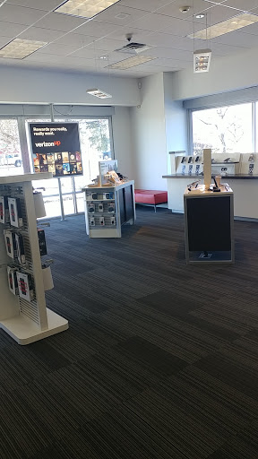 Cell Phone Store «Verizon», reviews and photos, 8351 Lewiston Rd, Batavia, NY 14020, USA