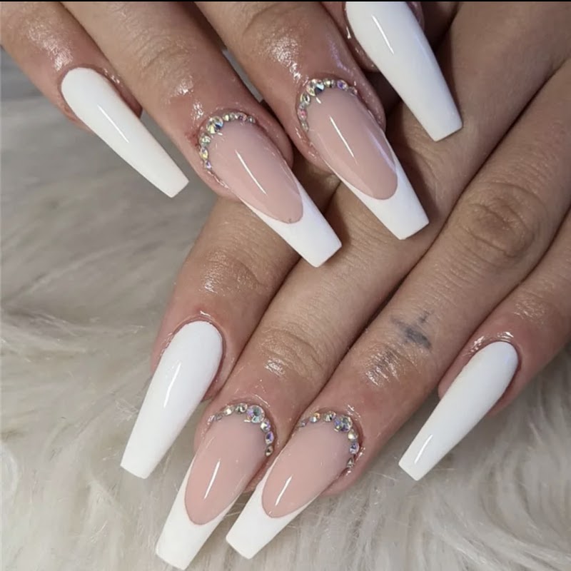 Q-nails