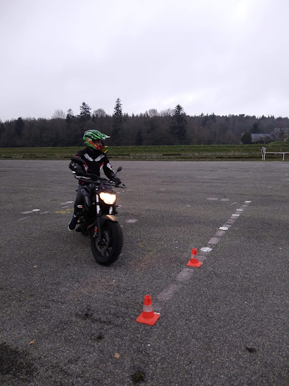 photo de l'auto école Delta Conduite PLOUAY