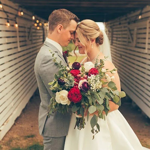 Hair Salon «Revive Salon», reviews and photos, 2225 4th St, White Bear Lake, MN 55110, USA