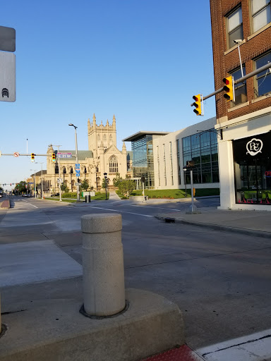 Amazon Hub Locker (Cleveland) image 10