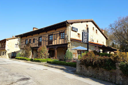 Hotel La Casona de Revolgo Parque de Revolgo, 3, 39330 Santillana del Mar, Cantabria, España