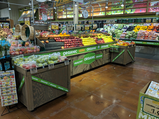 Grocery Store «Fresh Thyme Farmers Market- Alamo/Oakley», reviews and photos, 3321 Alamo Ave, Cincinnati, OH 45209, USA