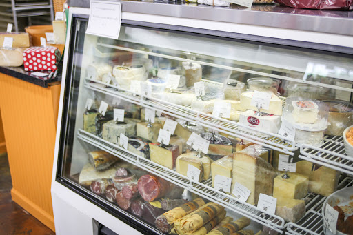 Gourmet Grocery Store «Back Porch Market», reviews and photos, 135 Colfax Ave, Grass Valley, CA 95945, USA