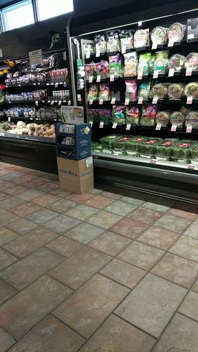 Supermarket «Giant Eagle Supermarket», reviews and photos, 27505 Chardon Rd, Willoughby Hills, OH 44092, USA