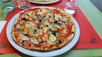 Plats et boissons du Pizzeria Restaurant Pizza Luce à Toulouse - n°16
