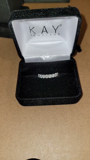 Jewelry Store «Kay Jewelers», reviews and photos, 1050 Town East Mall, Mesquite, TX 75150, USA