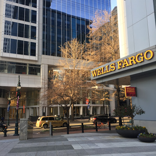 Bank «Wells Fargo Bank», reviews and photos