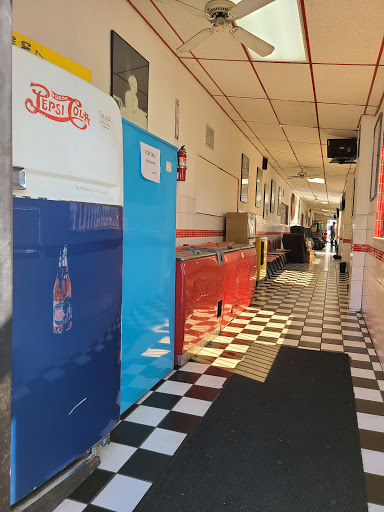 Car Wash «Klassic Car Wash & Detail Center», reviews and photos, 1801 Long Beach Blvd, Long Beach, CA 90806, USA