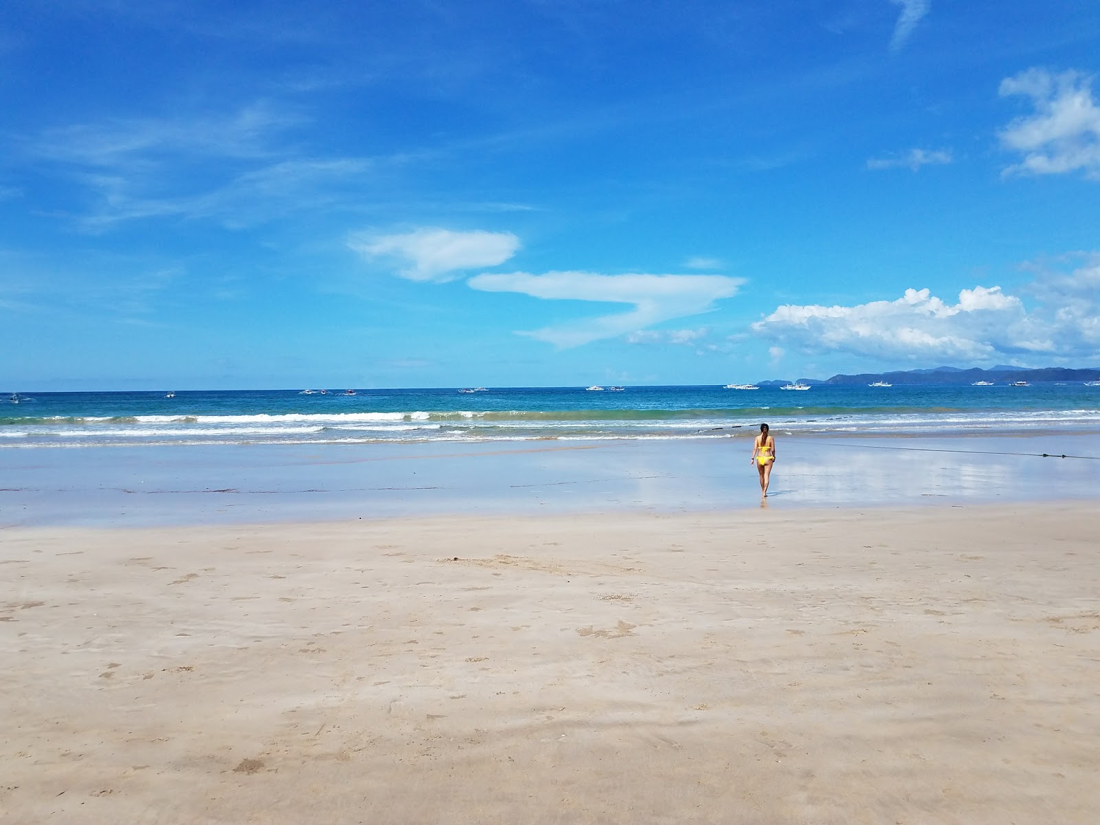 Foto de Sabang Beach con muy limpio nivel de limpieza