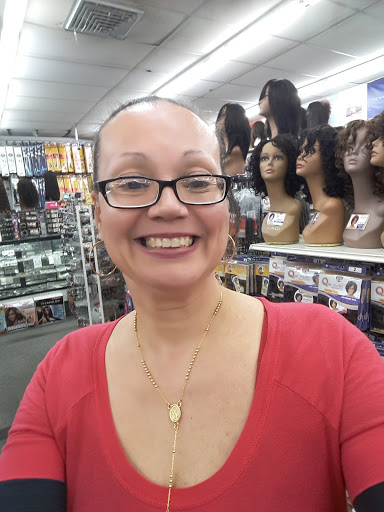 Beauty Supply Store «D J Beauty Supply», reviews and photos, 8211 N Florida Ave, Tampa, FL 33604, USA