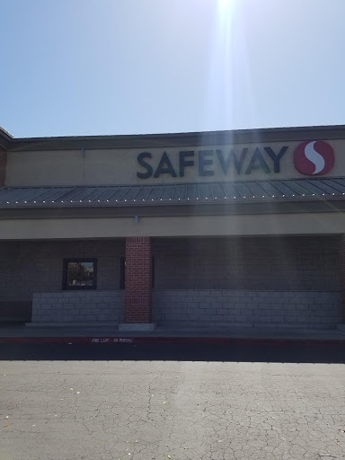 Grocery Store «Safeway», reviews and photos, 2808 Country Club Blvd, Stockton, CA 95204, USA