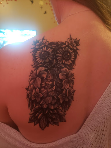 Tattoo Shop «Divinity Tattoo», reviews and photos, 2126 E Cactus Rd, Phoenix, AZ 85022, USA