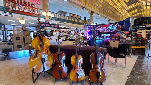 Musical Instrument Store «Sam Ash Music Stores», reviews and photos, 923 N McMullen Booth Rd, Clearwater, FL 33759, USA