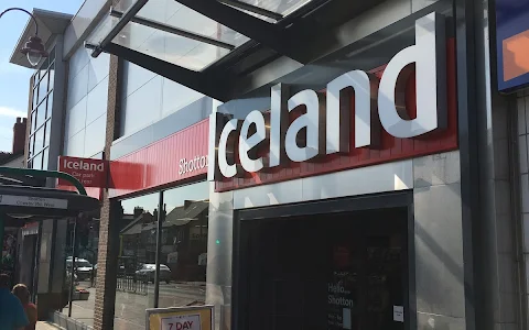 Iceland Supermarket Deeside image
