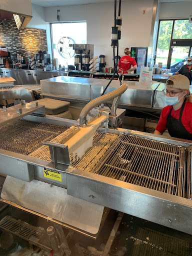 Bakery «Krispy Kreme Doughnuts», reviews and photos, 7514 Parkway Dr, Lone Tree, CO 80124, USA