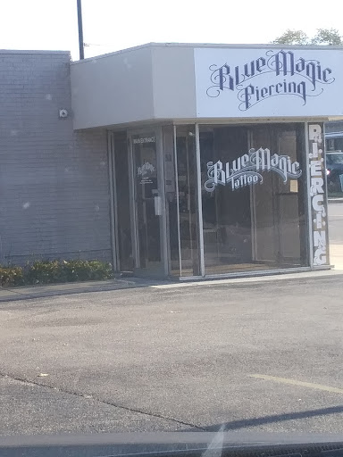 Tattoo Shop «Blue Magic Tattoo», reviews and photos, 366 W Virginia St, Crystal Lake, IL 60014, USA