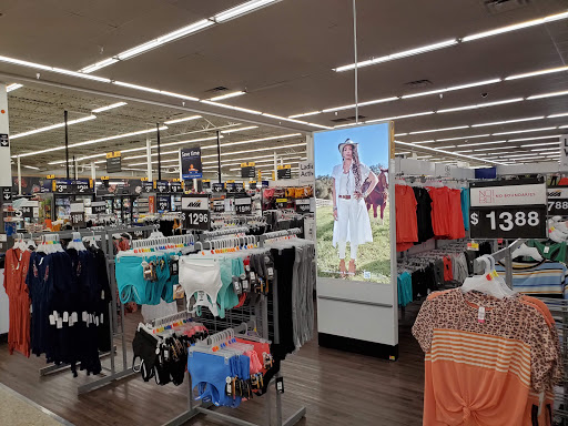 Department Store «Walmart Supercenter», reviews and photos, 1300 Desplaines Ave, Forest Park, IL 60130, USA