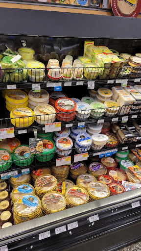 Supermarket «Publix Super Market at Country Club Plaza», reviews and photos, 18496 NW 67th Ave, Hialeah, FL 33015, USA